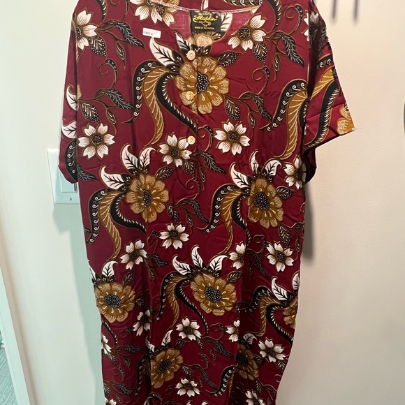 Brand new Indonesian batik kaftan - Picture 1 of 3